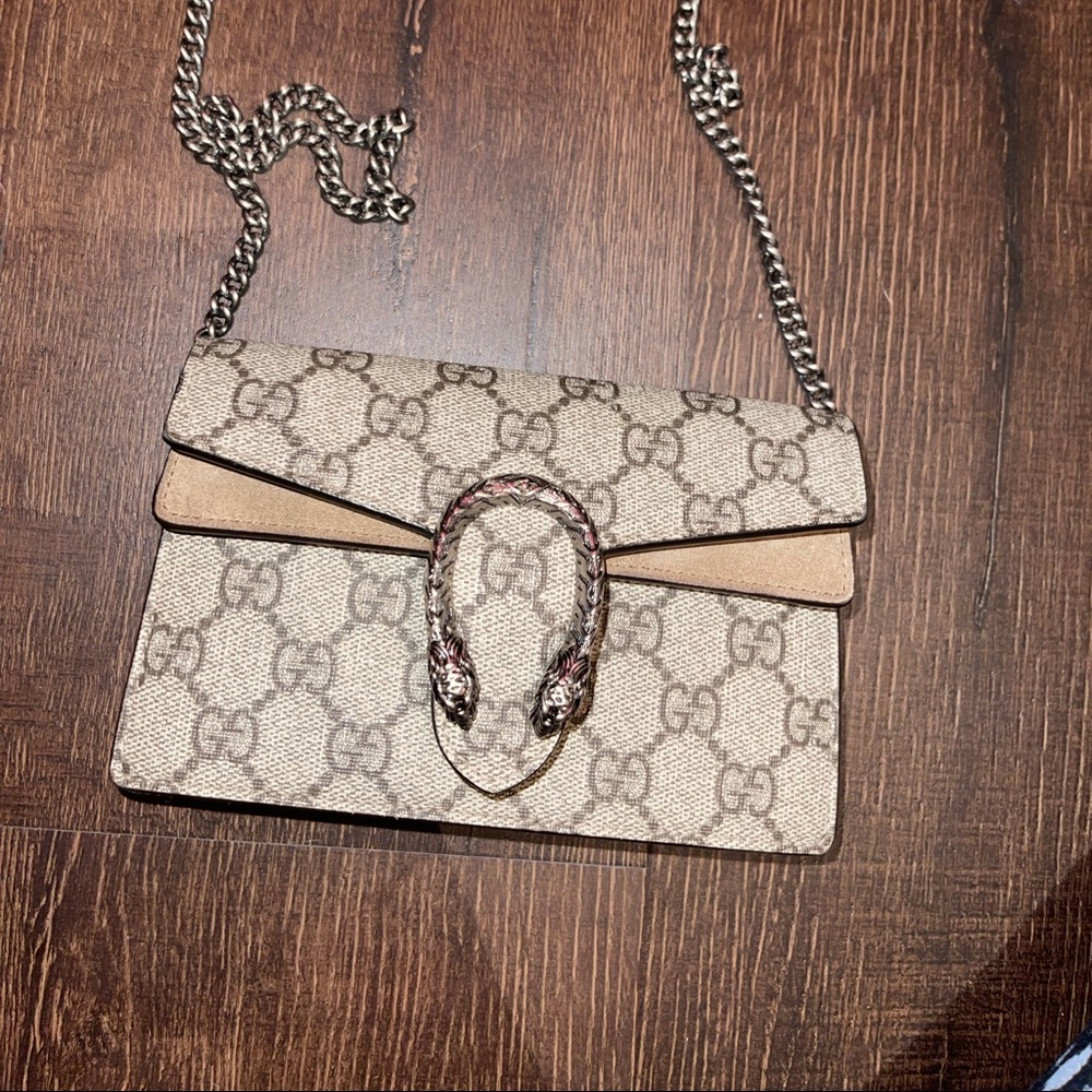 Gucci Dionysus GG supreme super mini bag
